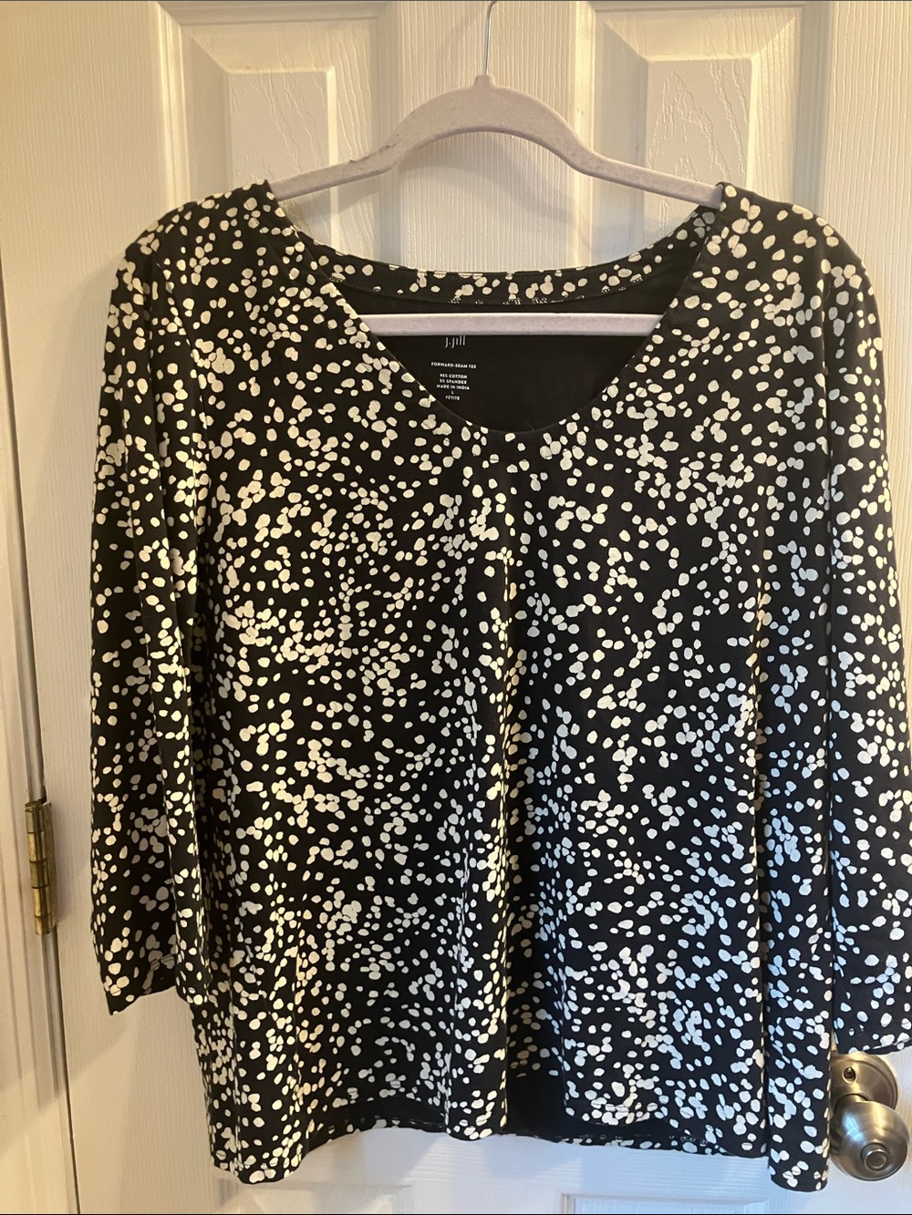 J. Jill Black V-Neck Long Sleeve Dot-Print Top